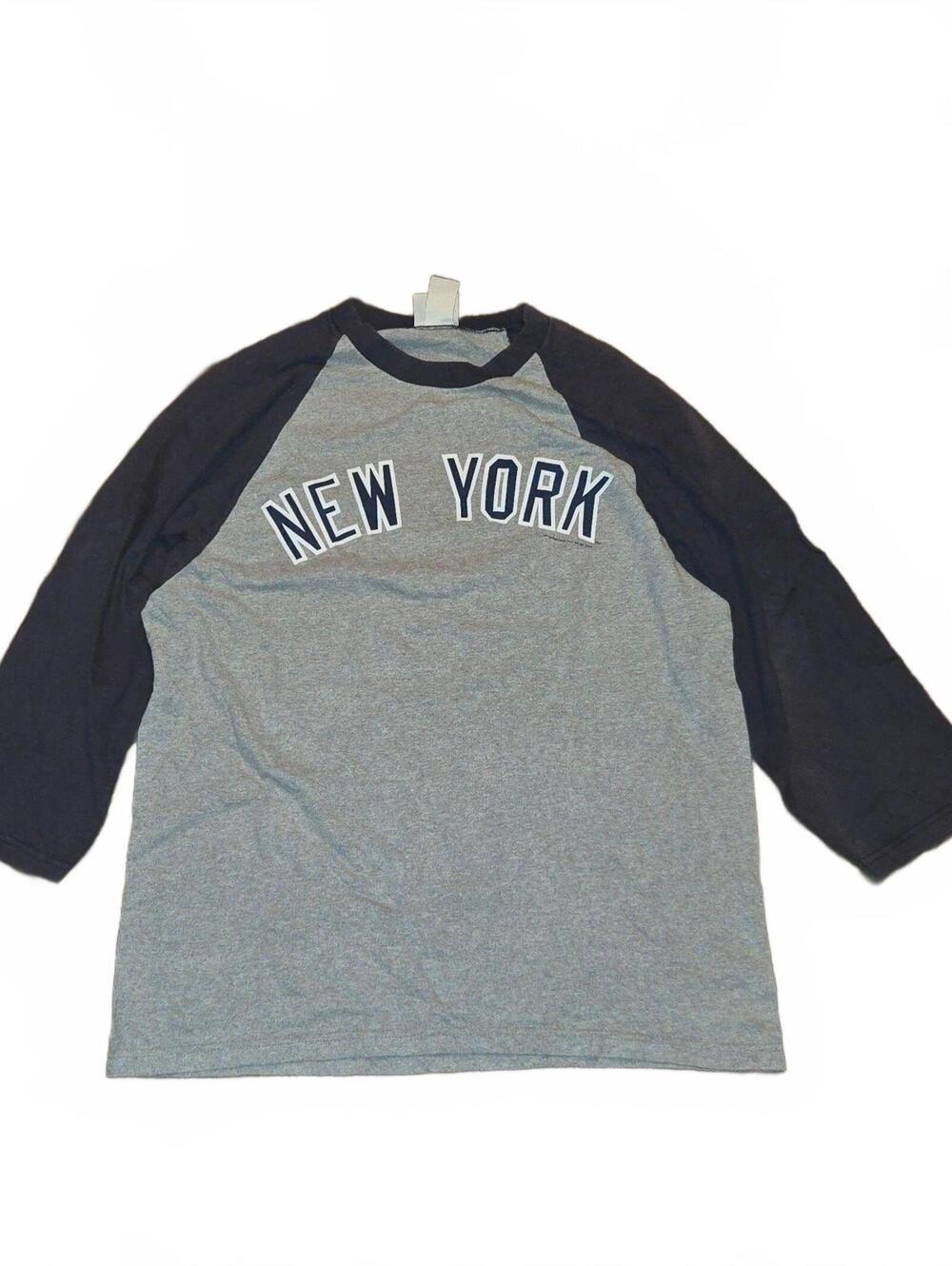 Vintage New York Yankees Raglan T-Shirt Men's Medium Gray Blue Lee Sport